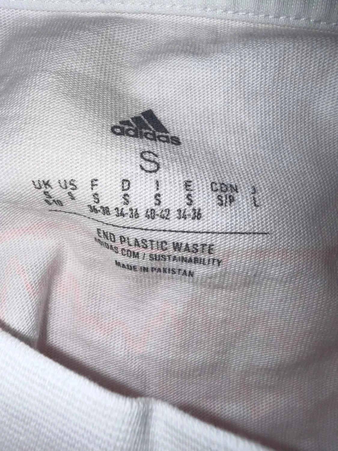 T-shirt feminino adidas limpo pouco usado tamanho s – photo 6